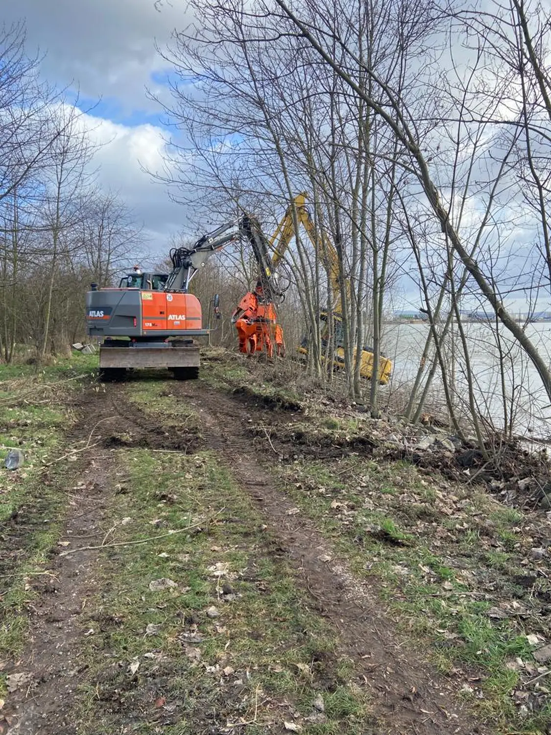 Gewässerpflege von D&S Schilz 