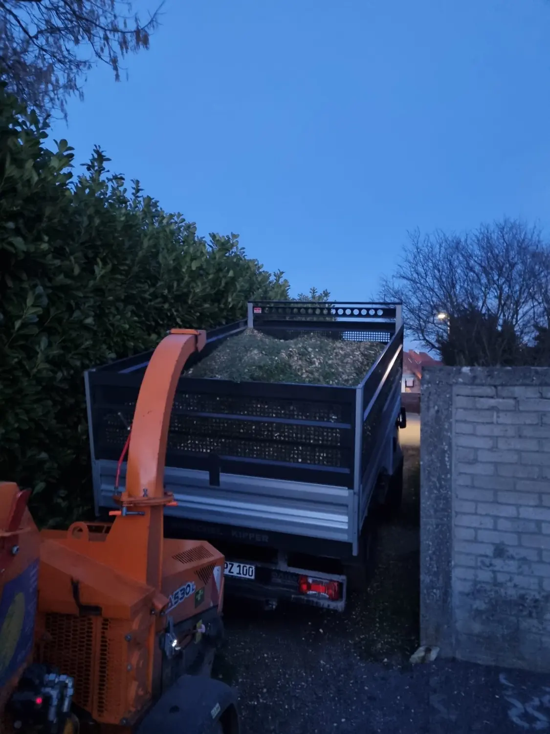 Grünschnittentsorgung und Häcksler von D&S Schilz 