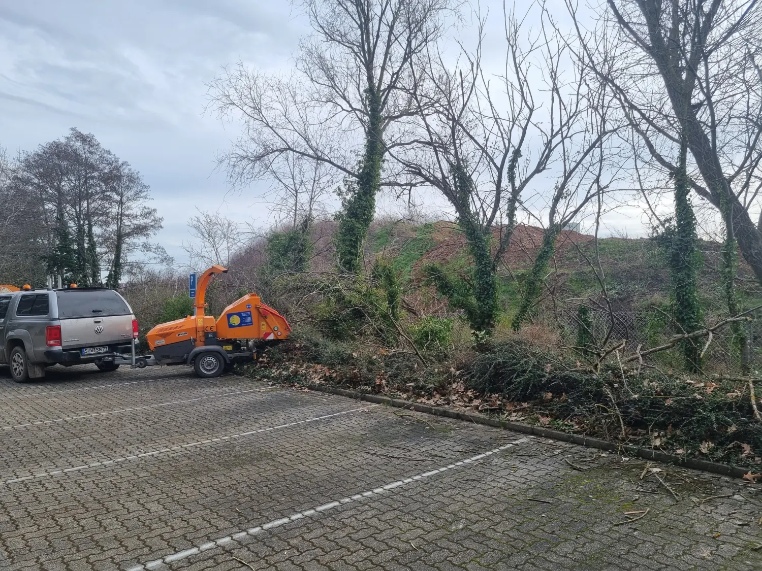 Grünschnittentsorgung und Häcksler von D&S Schilz 